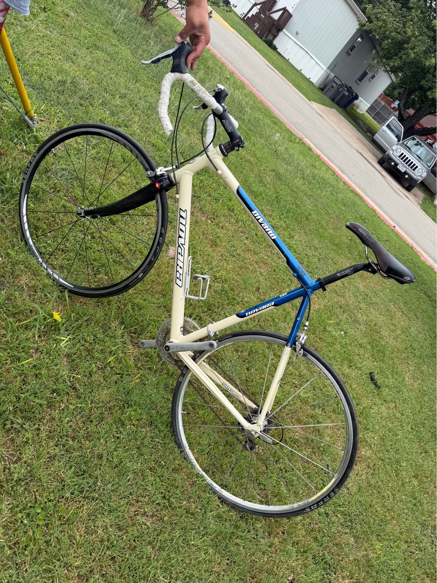 Sports bike