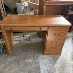 Desk table