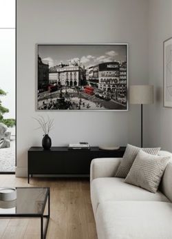 IKEA discontinued Piccadilly Circus Photo