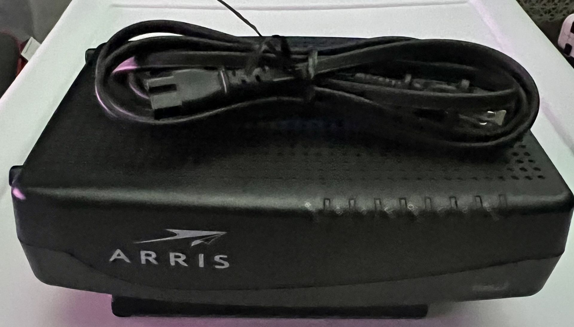 Cable Modem Lot Arris TM822 & Motorola Surfboard SB6141