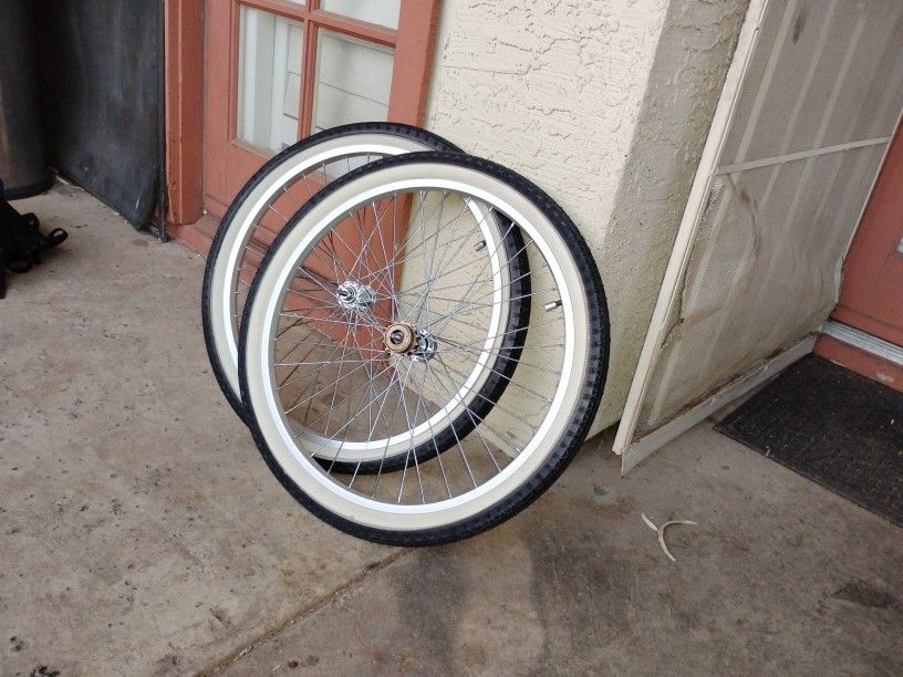 24in Wheels Perfect Condition Straight
