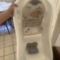 The First Years Baby Bath 3-in-1 Tub with Newborn Sling