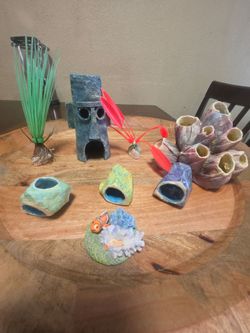 Fish Tank Rocks/Decor