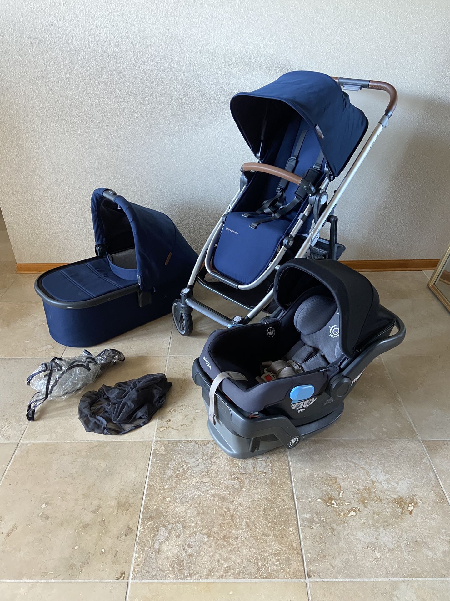 Uppababy Cruz V2 Stroller with Bassinet and Car Seat Blue