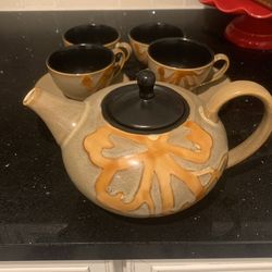 Pier1 Tea Set