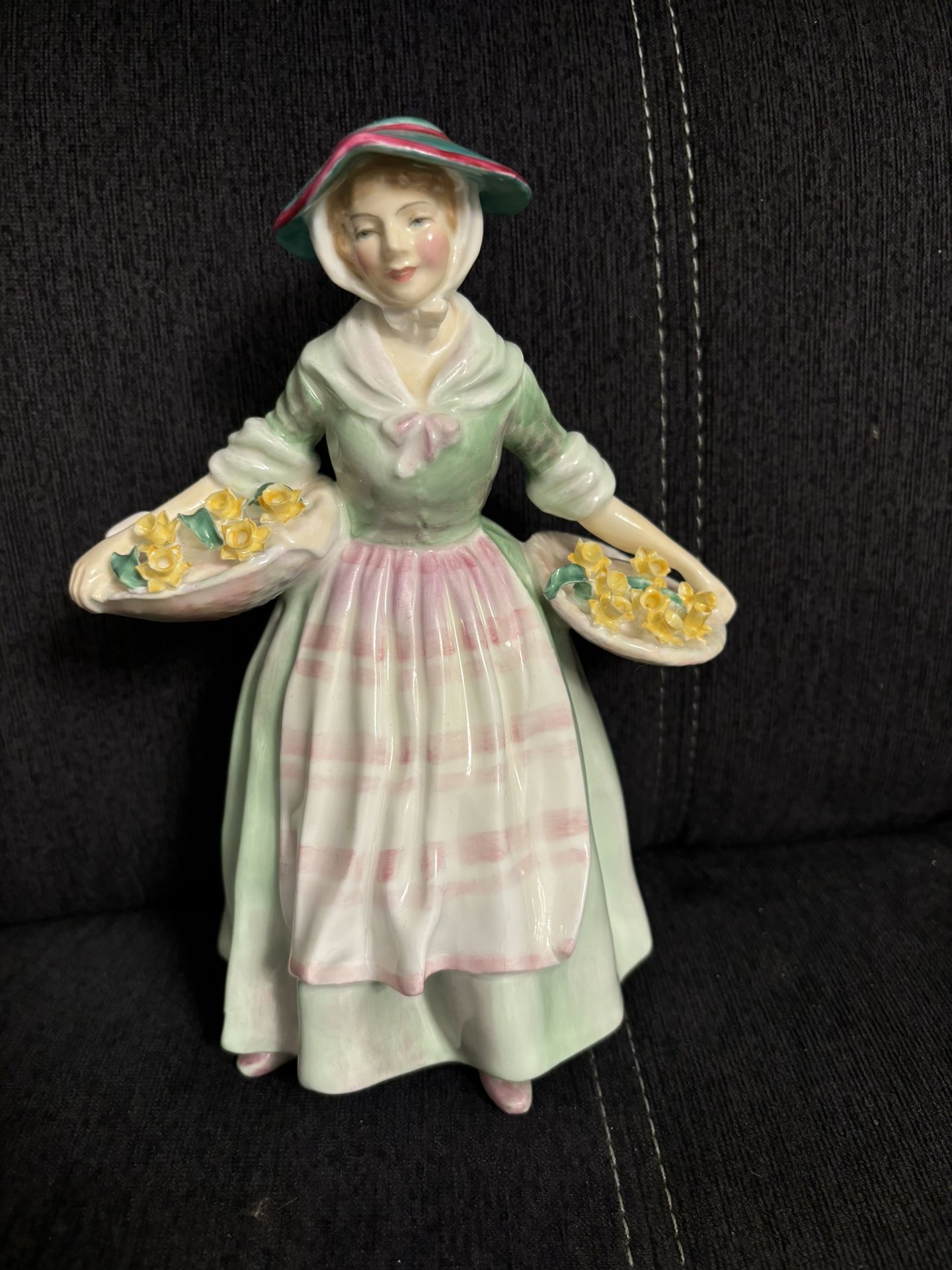 Royal Doulton Daffy Dawn Dilly Figurine