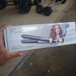 Yuchun Professional Hair Straightener (Model: YC-338