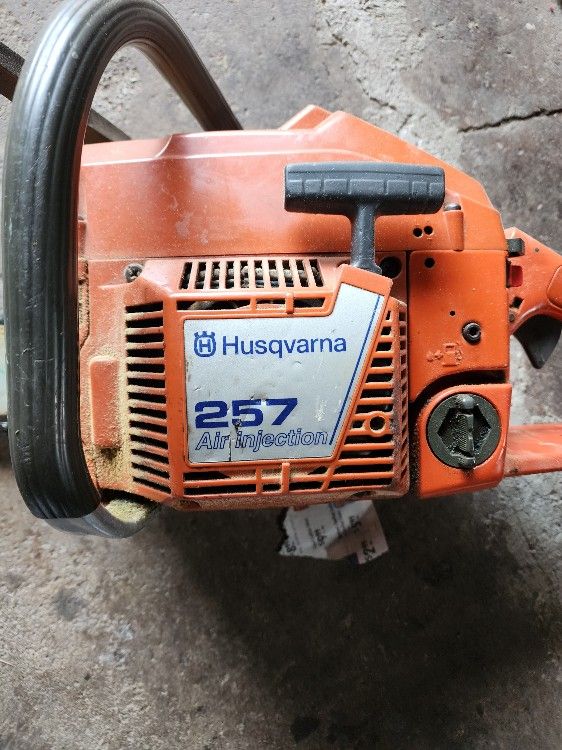 Husqvarna 257 Chainsaw