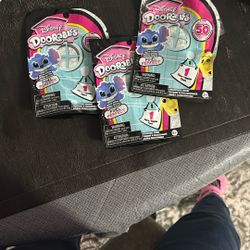 Disney  Doorables Mystery Blind Bags