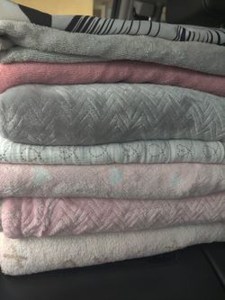 Baby Clothes & Blankets