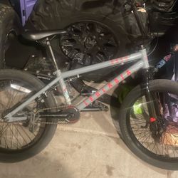 Haro Leucadia Bmx Bike