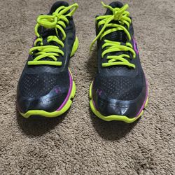 Women Under Armour Sneakers Running Shoes Size 10 Black Neon And Green Great Condition 