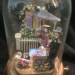 Gone with the wind Bonnie Blues Promenade Figure & Glass Dome Music Box 1993 Rare Find!