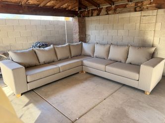 tan color sectional 10 x10 new