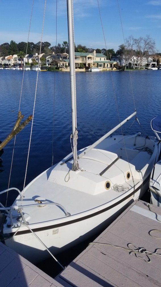 PENDING PICKUP Compac 16 Sailboat