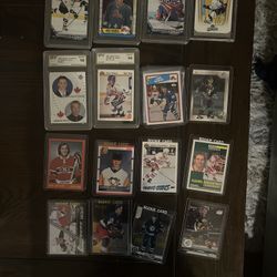 Hockey Rookie Card Collection – ~300 Cards + 8 Unopened 2015-16 Upper Deck Packs – Mostly GEM MINT