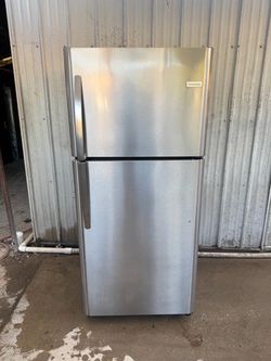 Frigidaire Top Bottom Fridge
