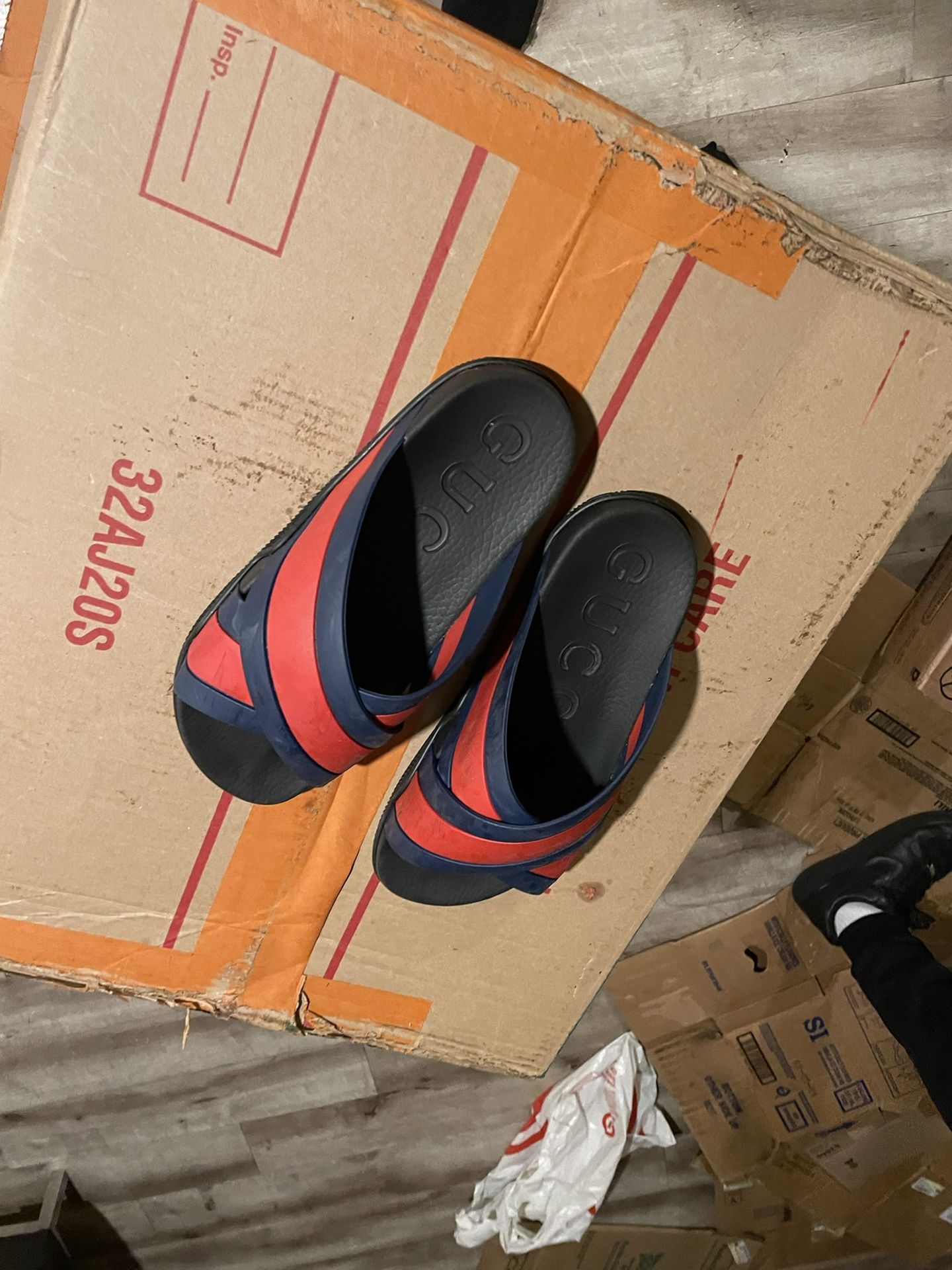 Gucci Slides (good Condition)