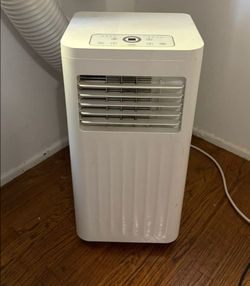 Air conditioning with window kit