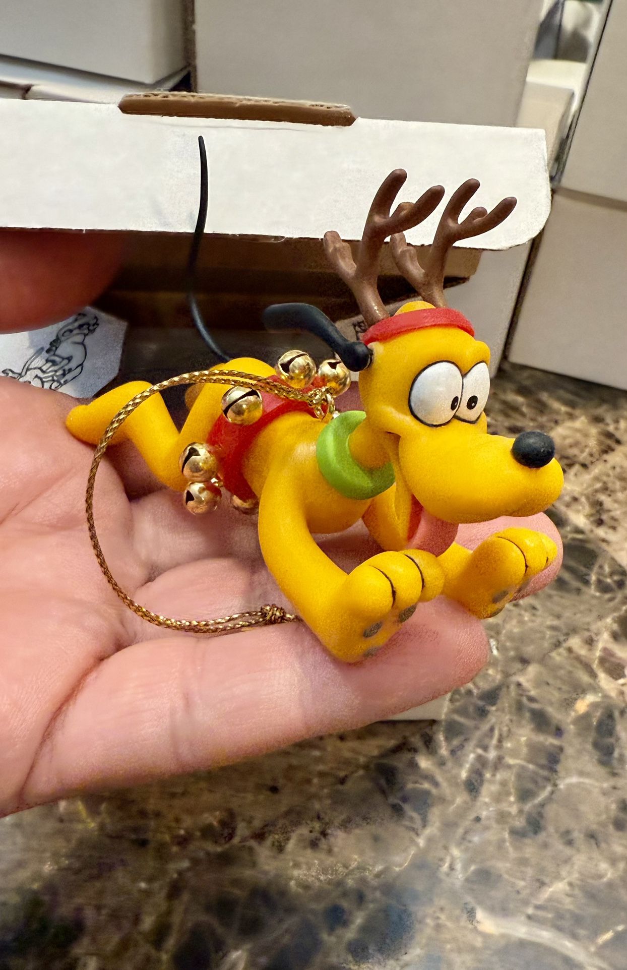 VINTAGE DISNEY GROLIER CHRISTMAS MAGIC PLUTO ORNAMENT 26231 111 W/BOX