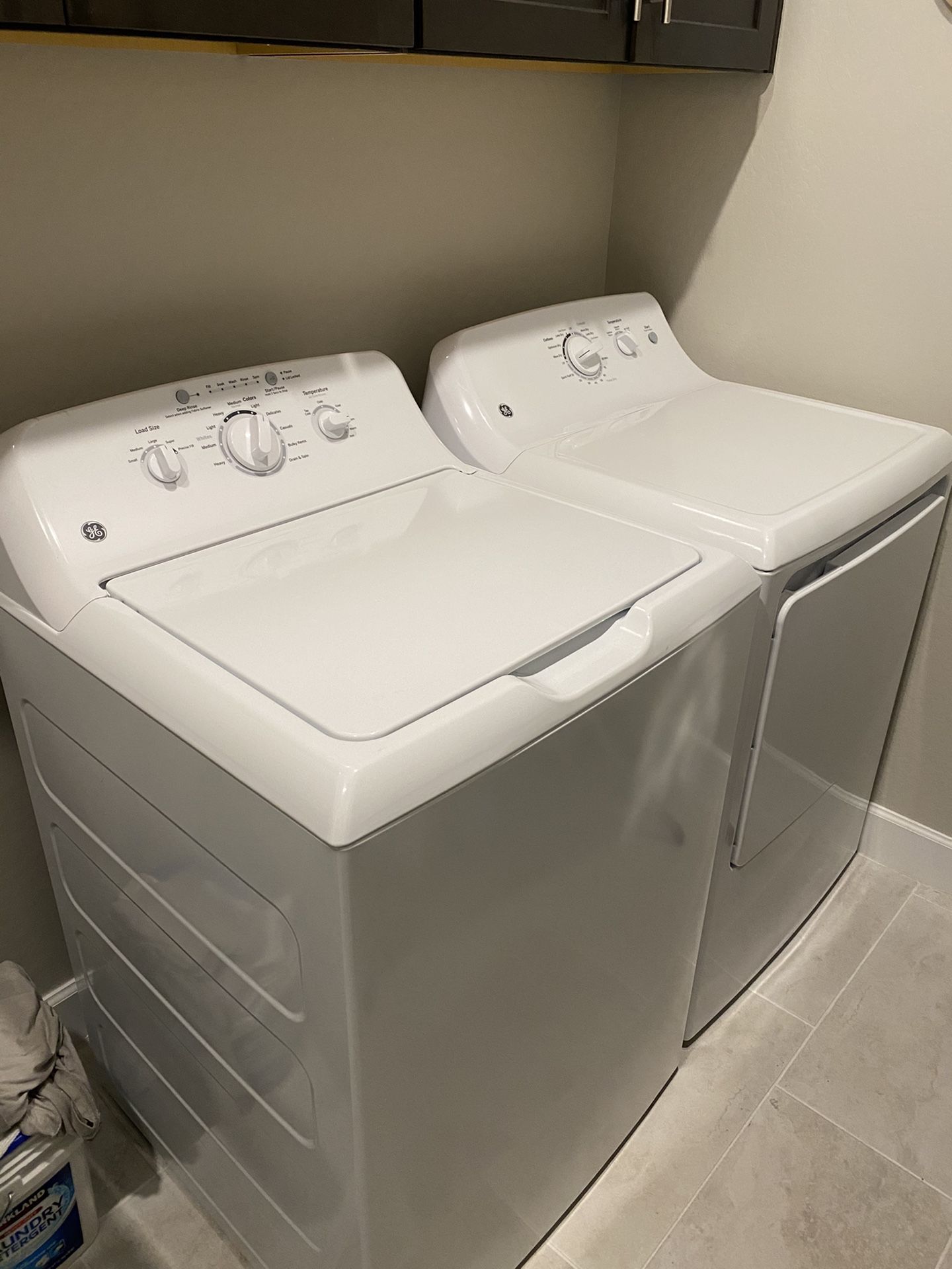 GE Electric Washer and Dryer Set Like New