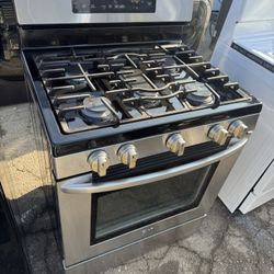 LG Gas Range With 90 Day Warranty 