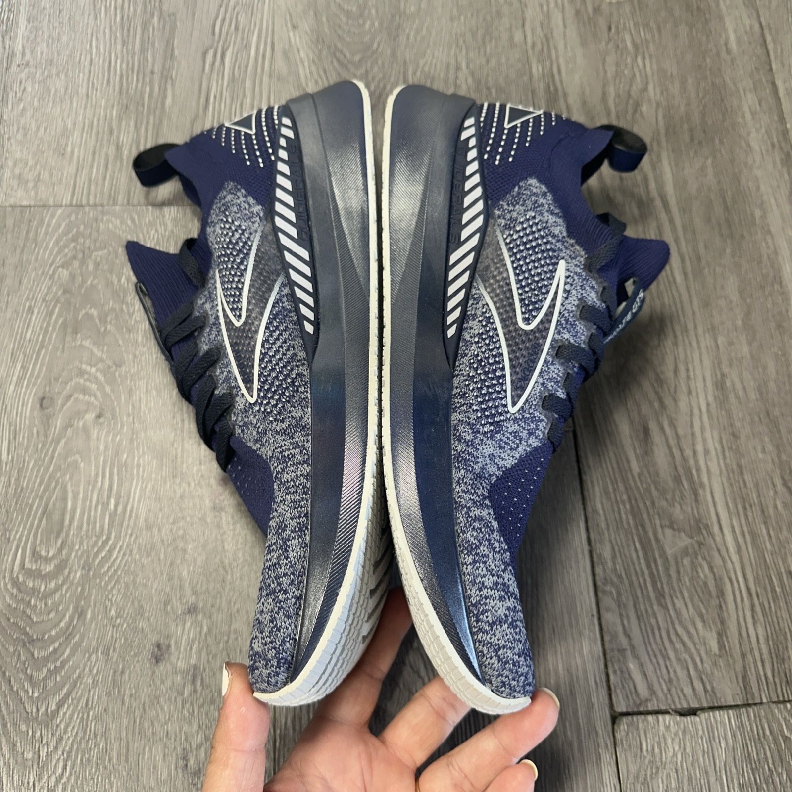 Men’s SAMPLE Brooks Levitate GTS 5 Knit Blue  Running Shoes Size 9 NEW Cut in half: Brooks Levitate 5 Review | RunRepeat main image 4