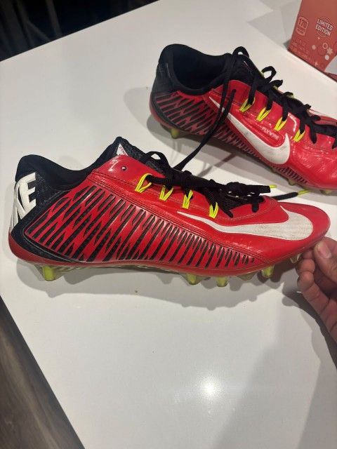 Nike Vapor Carbon Cleats