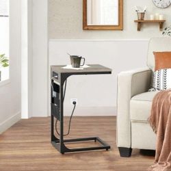 C Shaped End Table with Charging Station Side Table for Sofa Couch