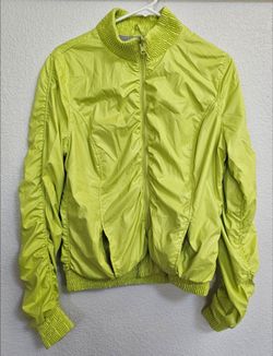 New Bebe PH8 Women Jacket L lime green gray Reversible NWT Large coat ruched
Brand new with tags
Alexis ruched jacket, zipper, pockets
Reversible