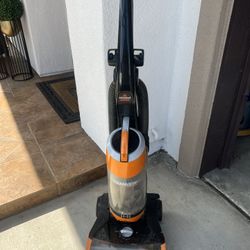 Vacuum $30