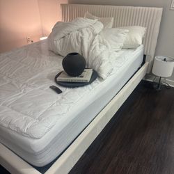 Queen Mattress Excellent Condition