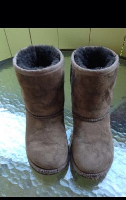 Ugg kids sz 12 authentic