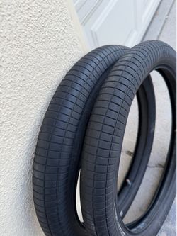 Demolition Bmx tires 2.4 pair.