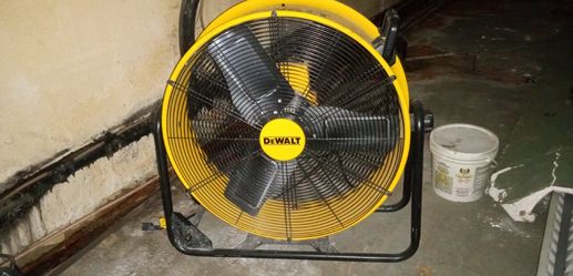 DEWALT  24in drum fan