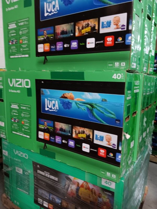 40" Screen Led Smart TV By Vizio. Hulu Pandora Netflix YouTube And Much More