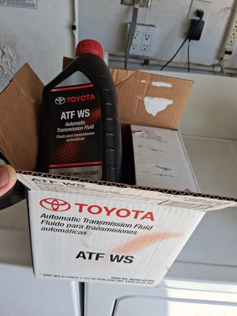 Toyota ATF WS Transmission Fluid 6 Quarts