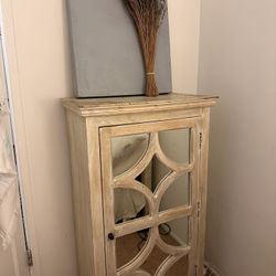 Vintage-Inspired Mirrored Cabinet – Distressed Wood Finish