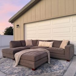 Costco Thomasville Gray Sectional W Ottoman DELIVERY AVAILABLE 