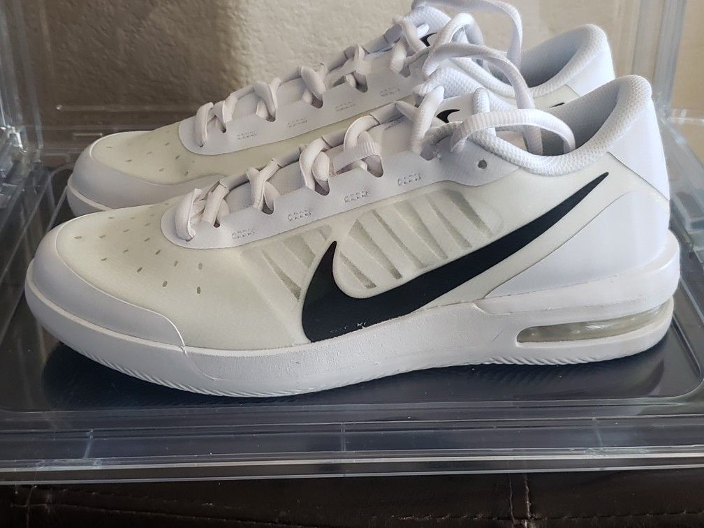 NIKE AIR MAX VAPOR WING MS Men s shoes