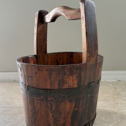 Vintage Wooden Bucket with Handle – Rustic Farmhouse Decor