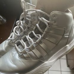 Jordan Size 6 Woman