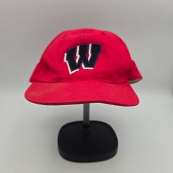 Youth Vintage Annco Wisconsin Badgers Red "W" Logo Adjustable Snapback Hat. 6