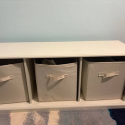 Storage Cubby With Mesh Drawers 