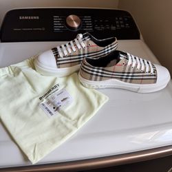 Burberry Shoes