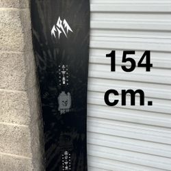 154 cm. Jones Ultra Mind Expander snowboard