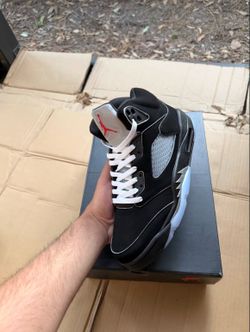 metallic jordan 5