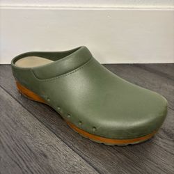 Dansko Kane Molded Comfort Green Clogs Women's Size 45 US 13 Slip On Work Shoes