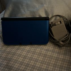 Blue Nintendo 3DS xl