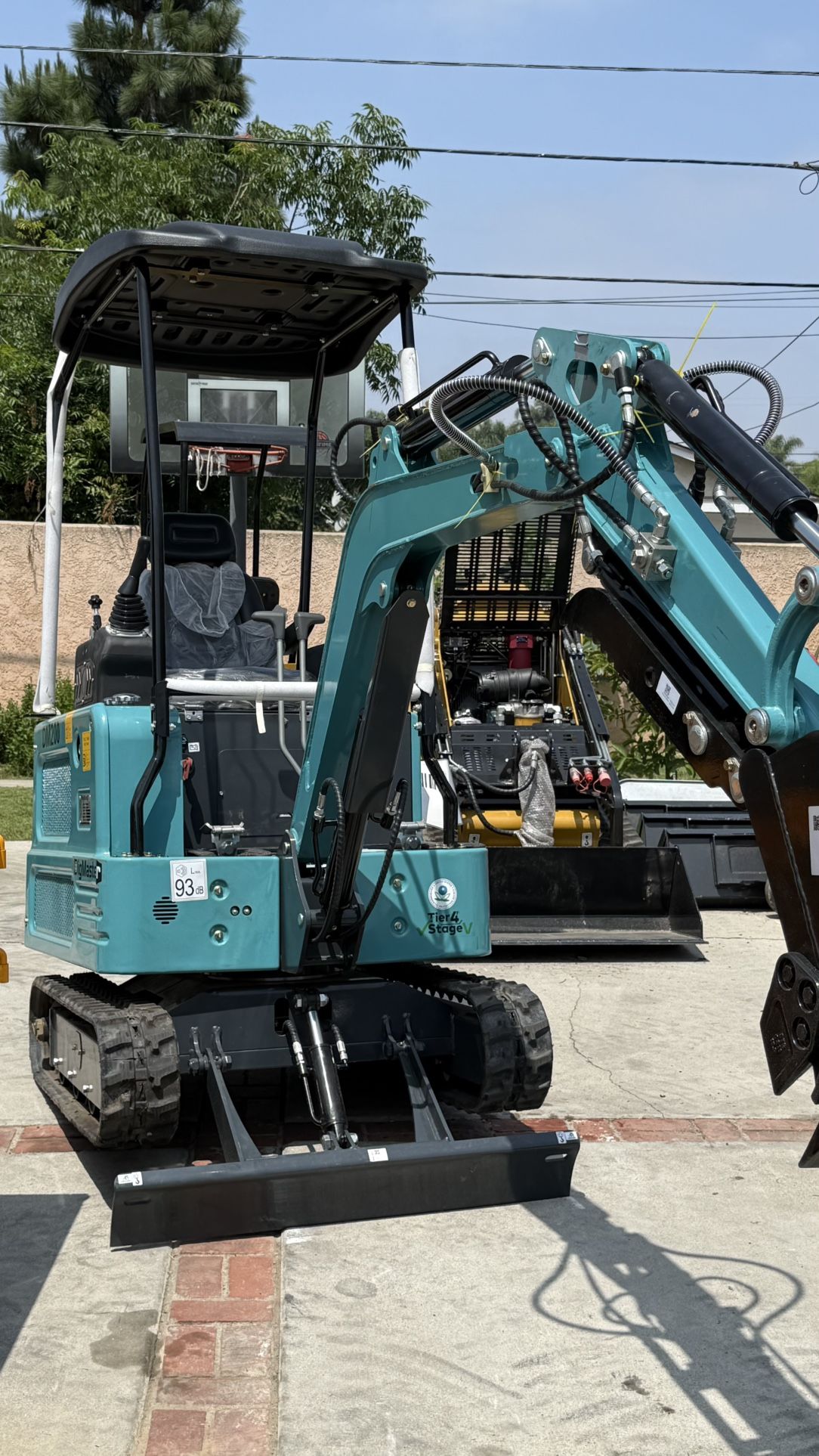 New Diésel Kubota 2 Ton Mini Excavator For Sale Located In Chino, Ca Price Is Negotiable Hablamos Español